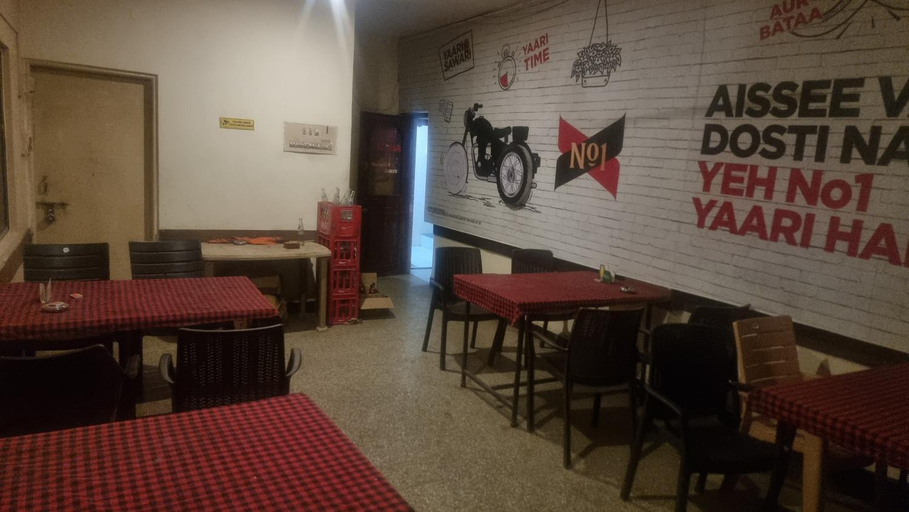 Food & Drinks 5, Hotel fulora, Satara