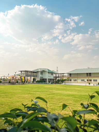 Others 4, The Glen Yard Farms, Bhandara