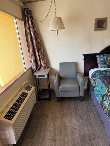 Bedroom 1, Down Towner Inn, Idaho