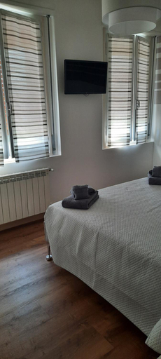 Others 3, Casa Tonacchiolo, Modena