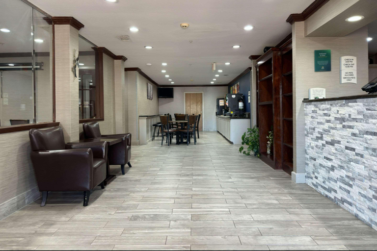 Public Area 2, Quality Inn, Hill