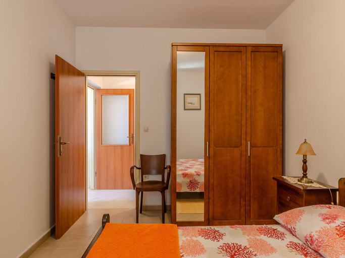 Bedroom 2, Bedroom holiday home with terrace, Blato