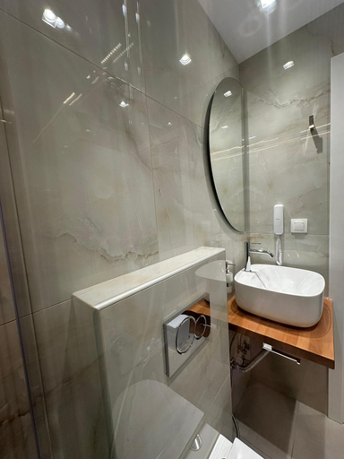 Bathroom 4, Kavos Hotel, Thessaly