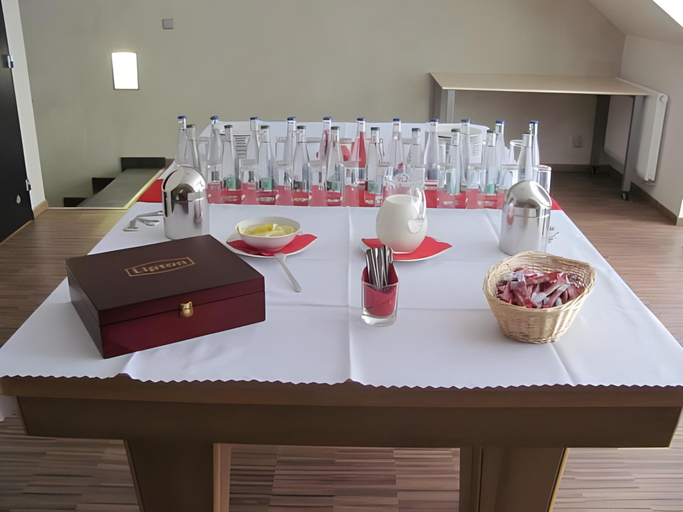 Food & Drinks 4, Hotel U Tri volu, Blansko