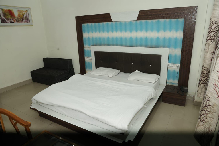 Others 5, hotel mayur, Kurukshetra