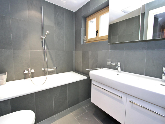Bathroom 3, Chalet in La Tzoumaz near Ski Slopes, Martigny