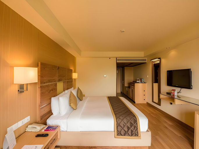 Bedroom 3, La Classic Hotel, Bangalore