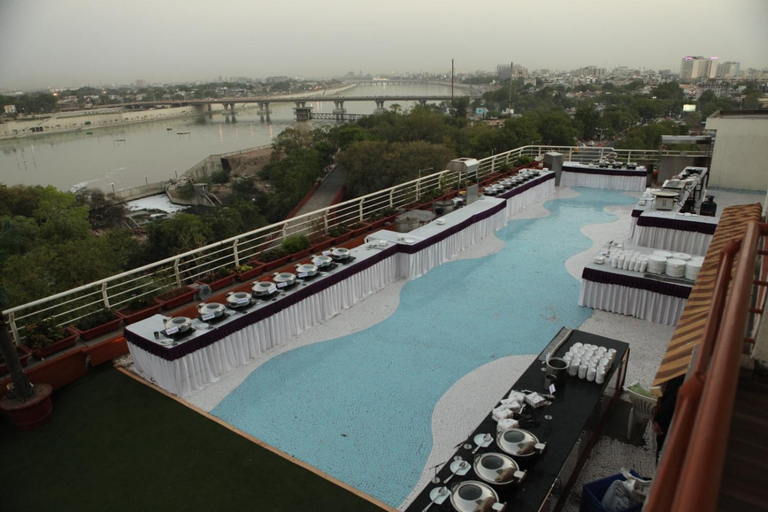 Sport & Beauty, Hotel Silver Cloud, Ahmadabad