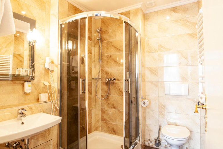 Bathroom 5, Hotel Silesia, Görlitz