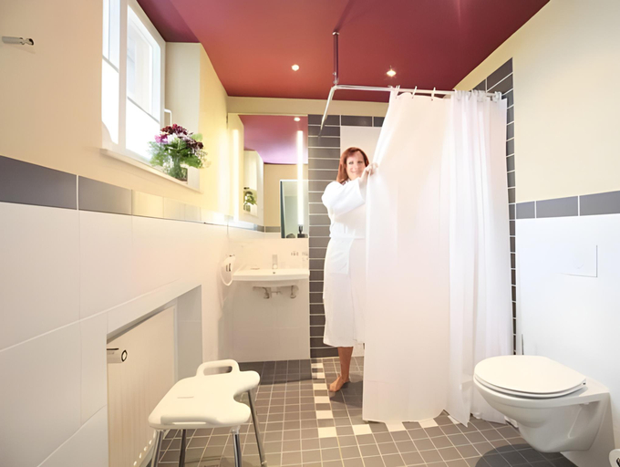 Bathroom 4, Inklusions- und Panorama Hotel Kochsberg, Werra-Meißner-Kreis