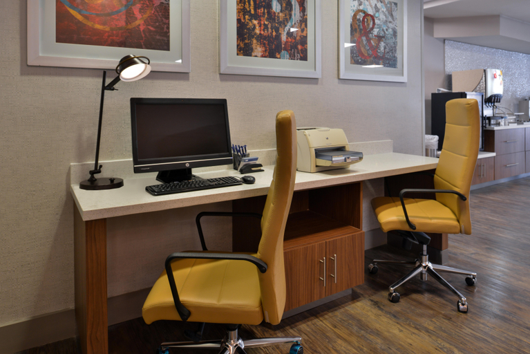 Public Area 4, Holiday Inn Express & Suites AUSTIN NORTH CENTRAL by IHG, Travis