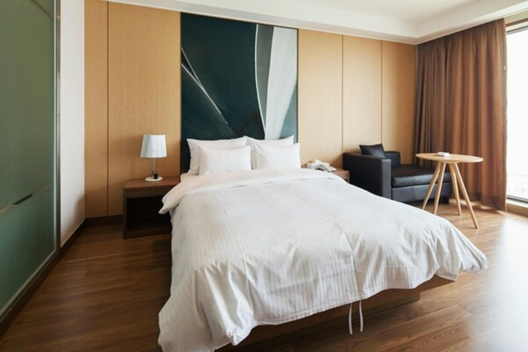 Bedroom 3, Wolmido Premiers Hotel, Jung