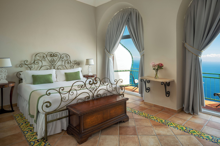 Bedroom 3, Caesar Augustus, Relais & Chateaux Hotel, Napoli