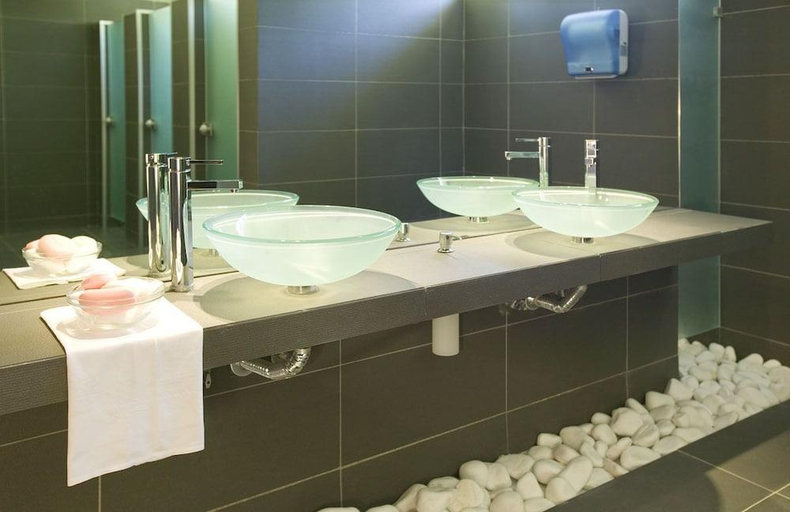 Bathroom, Long Beach Hotel & Resort, West Greece