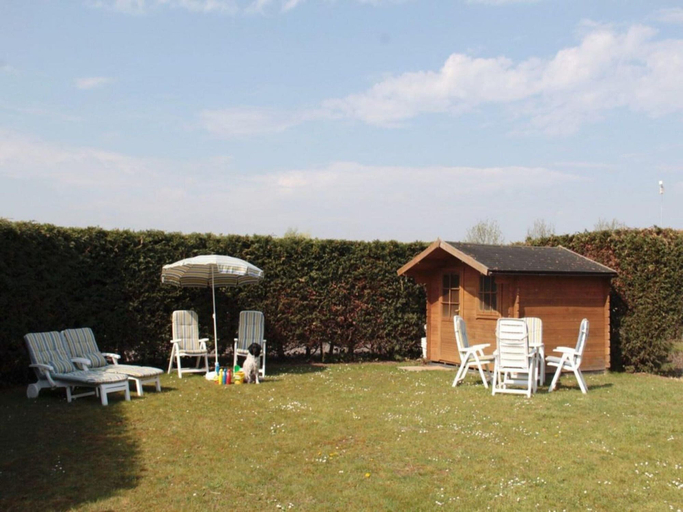 Garden 5, Appealing Bungalow With Garden, Sluis