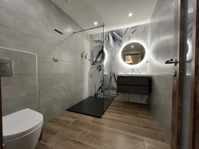Bathroom 3, Blu Waters Boutique Hotel