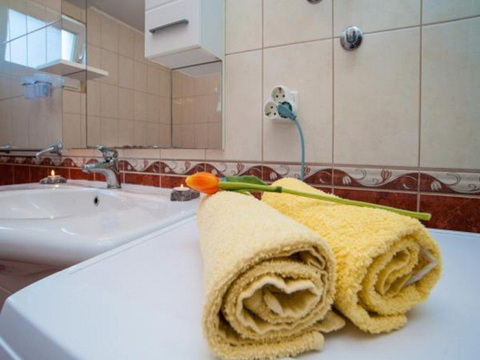 Bathroom 2, Apartment Spalato - Three Bedroom Apartment with Terrace, Bibinje