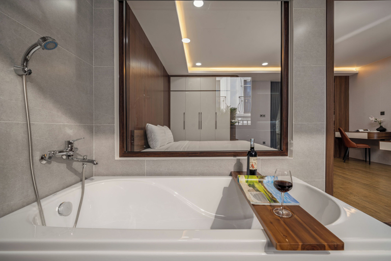 Bathroom 4, T P Villa, Da Nang