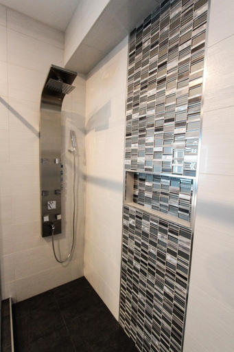 Bathroom 4, Hotel Saint-Germain Rimouski, Rimouski-Neigette