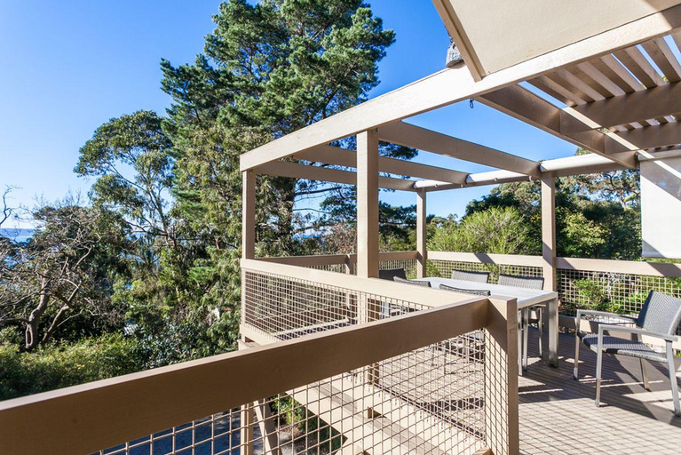 Others 3, Top Deck, Surf Coast - West