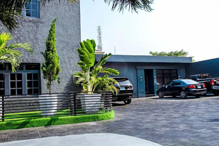Exterior & Views, Noir by Fortys, Surulere