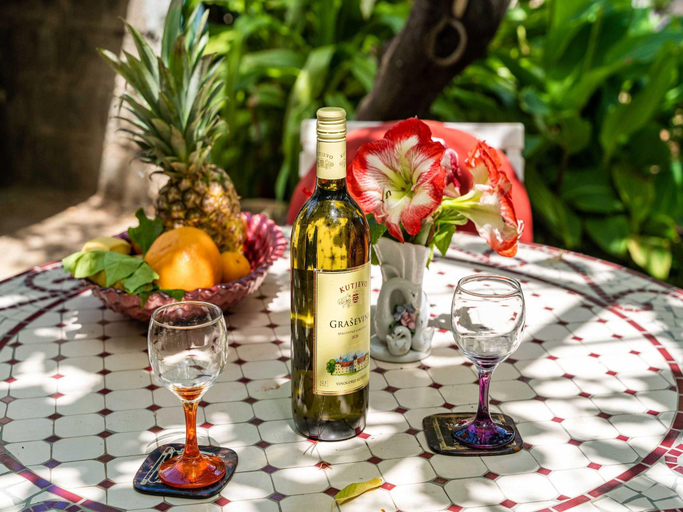 Food & Drinks 5, Apartments Zarac - One Bedroom Apartment with Terrace, Pojezerje