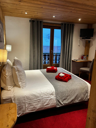 Bedroom 2, Hotel Bel'alpe, Haute-Savoie