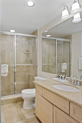 Bathroom 5, Reefhouse Resort & Marina, Monroe