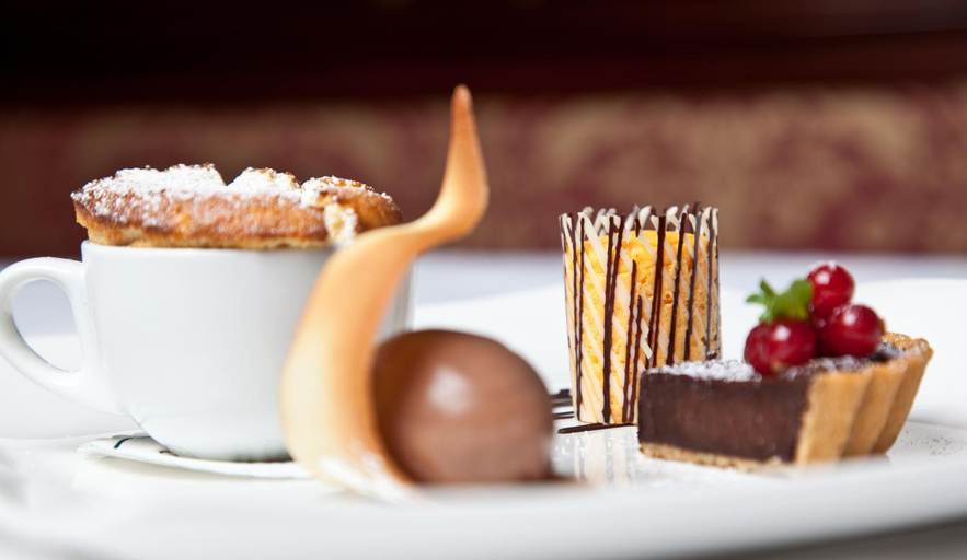 Food & Drinks 5, Burt's Hotel, Scottish Borders