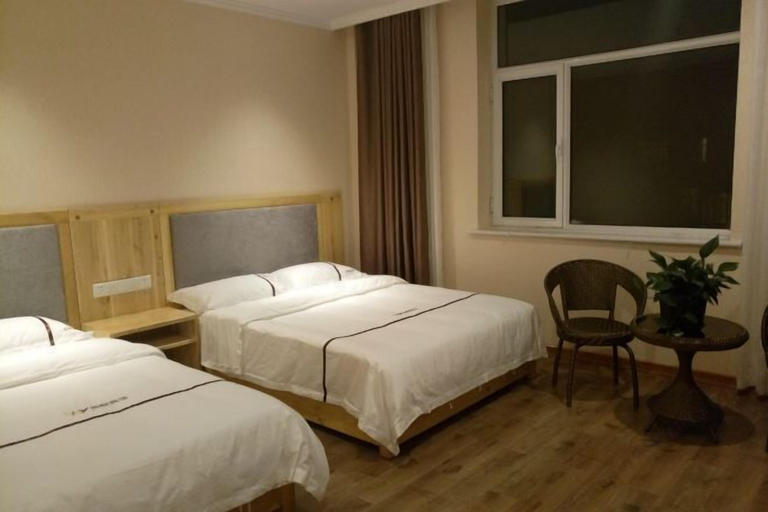 Room 3, Heyue Hotel, Zhangye