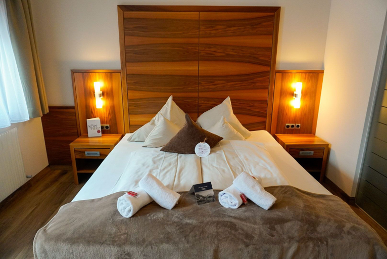 Bedroom 4, DAS VIER Sport,- und Wellnesshotel, Imst