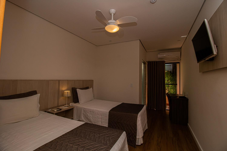 Bedroom, Prado Hotel, Américo de Campos