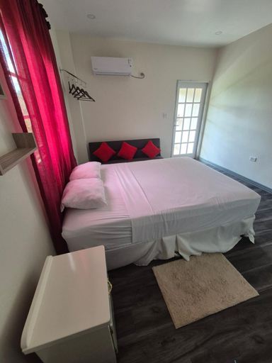 Others 3, Diamond Cut Villa and Suites