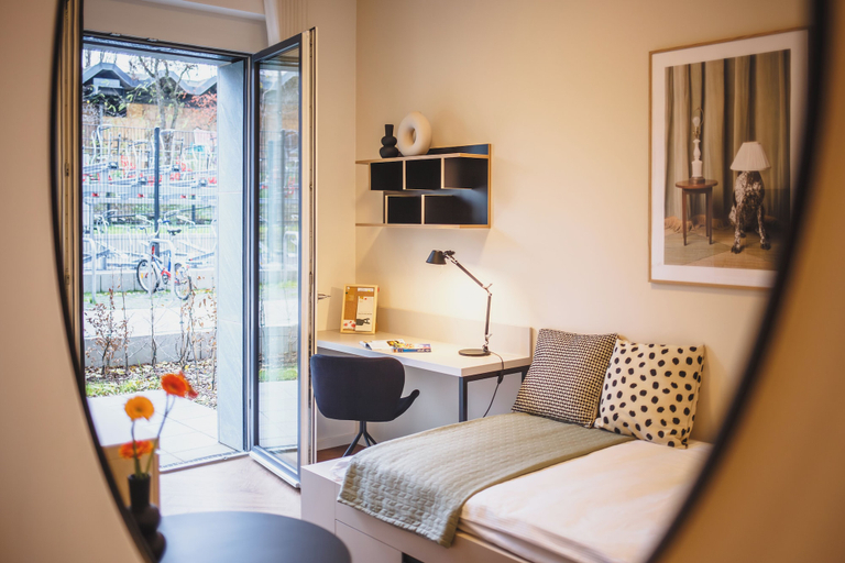 Bedroom 3, The Circus Living, Berlin