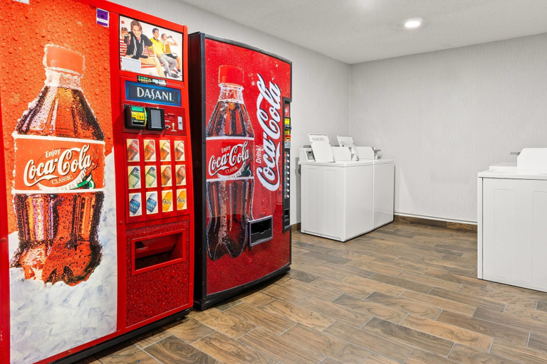 Food & Drinks 5, Microtel Inn & Suites by Wyndham Salisbury, Wicomico