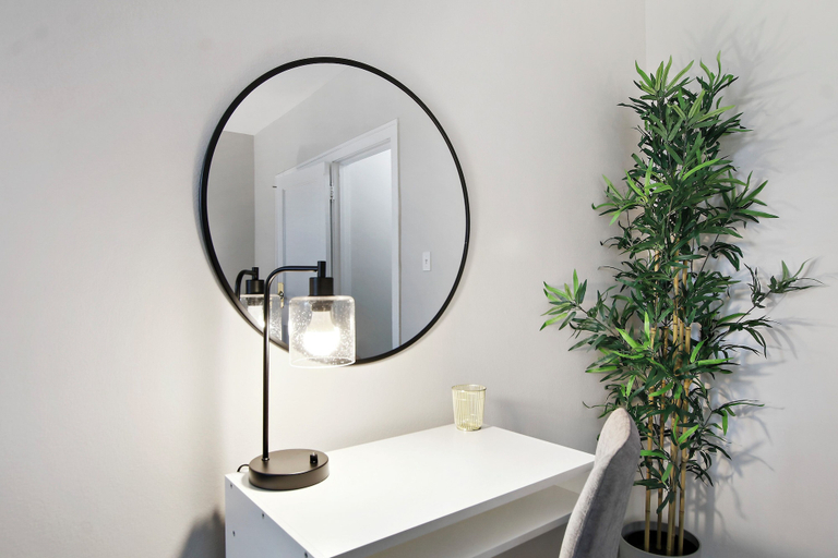 Bathroom, Chic 1BR - Harper rep, Cook