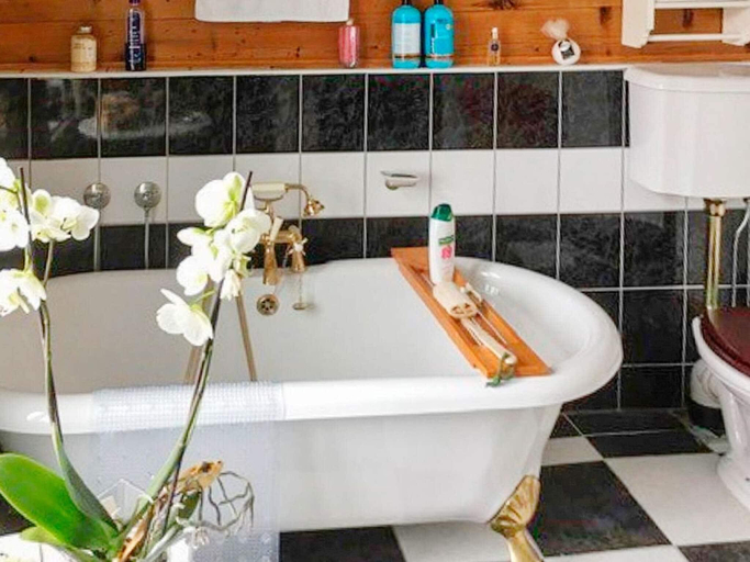 Bathroom 4, person holiday home in Bruvik-By Traum, Osterøy