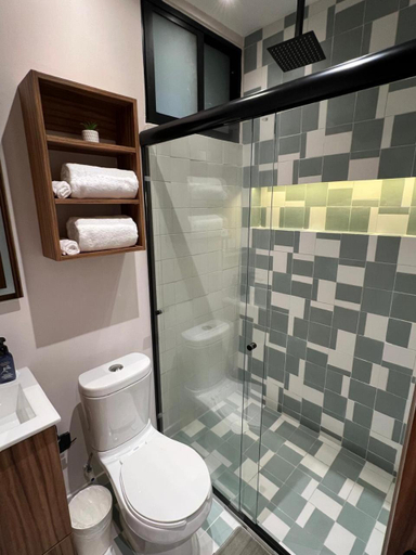 Bathroom, Panuco Suites, Mexico City