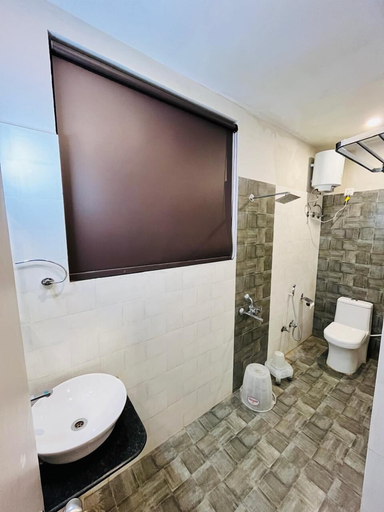 Bathroom 3, Konark Palace Hotel, Udaipur