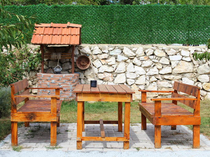 Others 5, Salda golu Sahan Apart, Yeşilova