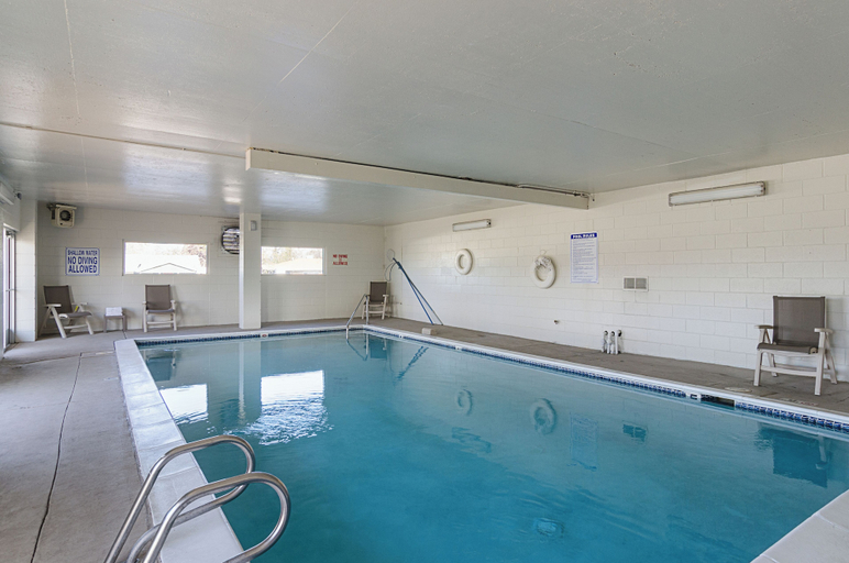 Sport & Beauty 2, Motel 6 Denver, CO – Downtown, Denver