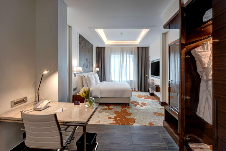 Bedroom 3, Radisson Blu Hotel, Ajman, Ajman