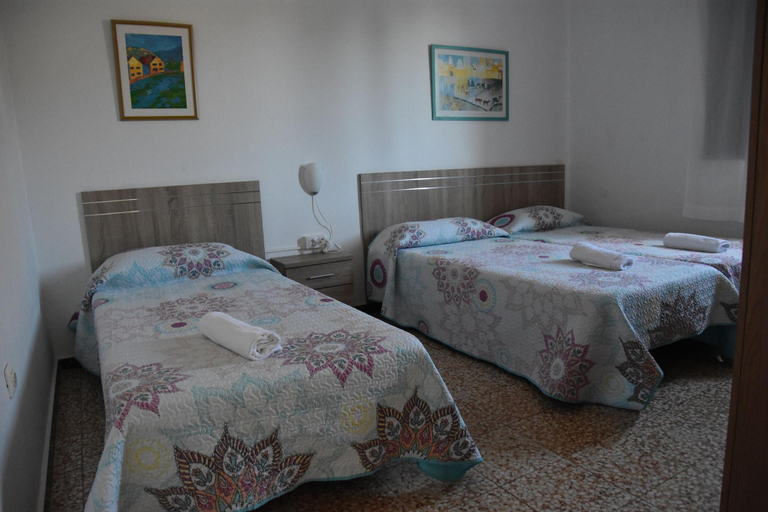 Bedroom 4, Pensión Eva, Las Palmas