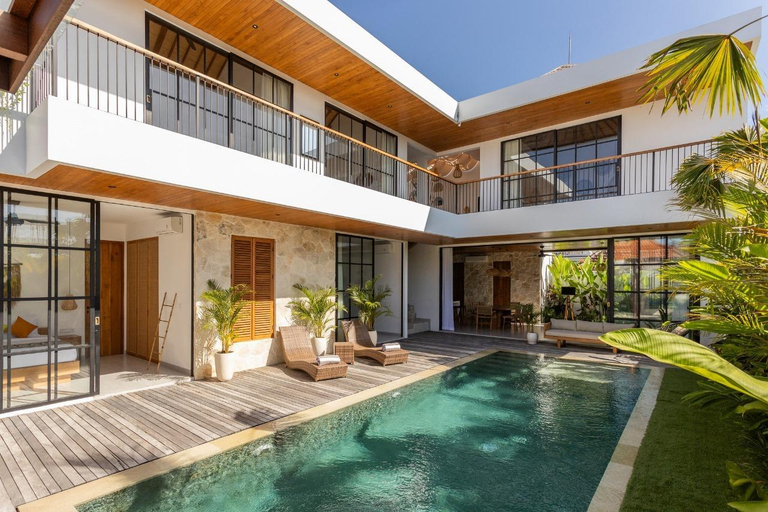 Others 5, Villa Alora, Badung
