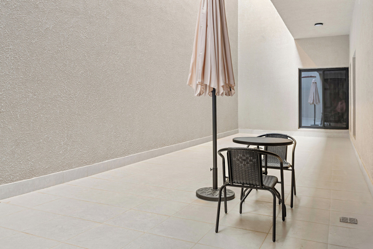 Others 3, Silkhaus Majidia 120, Riyadh