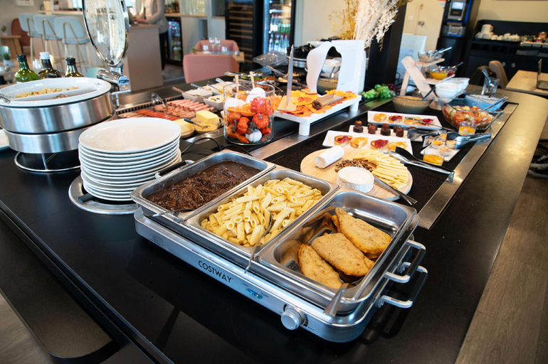 Food & Drinks 5, Sure Hotel by Best Western Rochefort-sur-Mer, Charente-Maritime