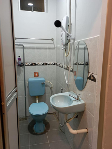 Bathroom 5, D LAYARAN KUANTAN, Kuantan