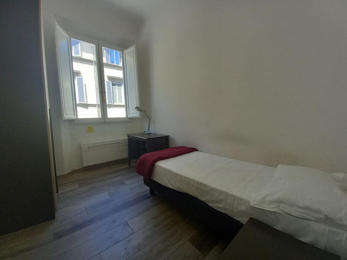 Room 3, Cavour 46 Second in Firenze, Florence