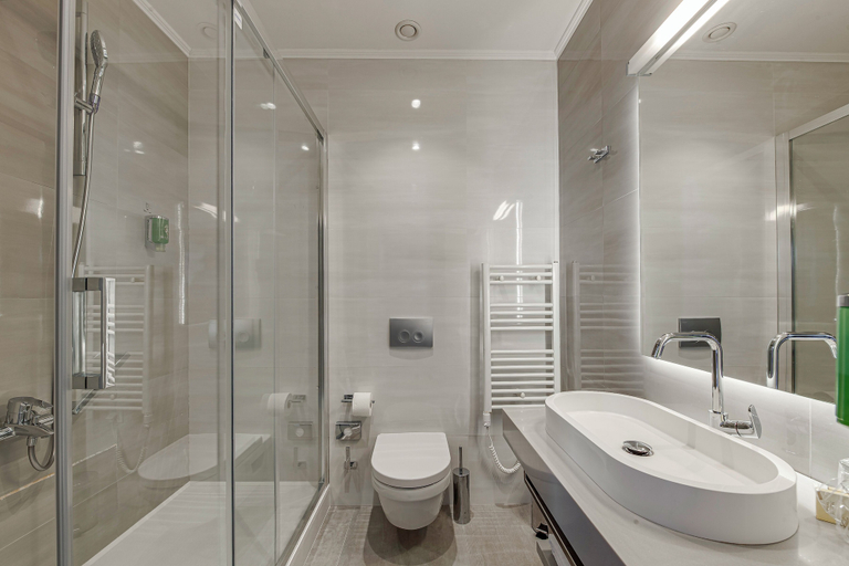 Bathroom 5, Hotel Lero, Dubrovnik