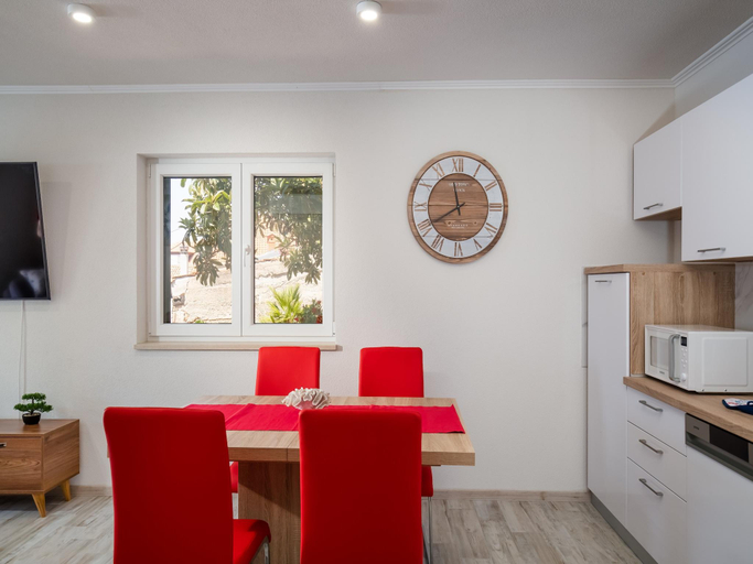 Others 5, Apartment Pod Nespolom - One Bedroom Apartment with Terrace, Pojezerje